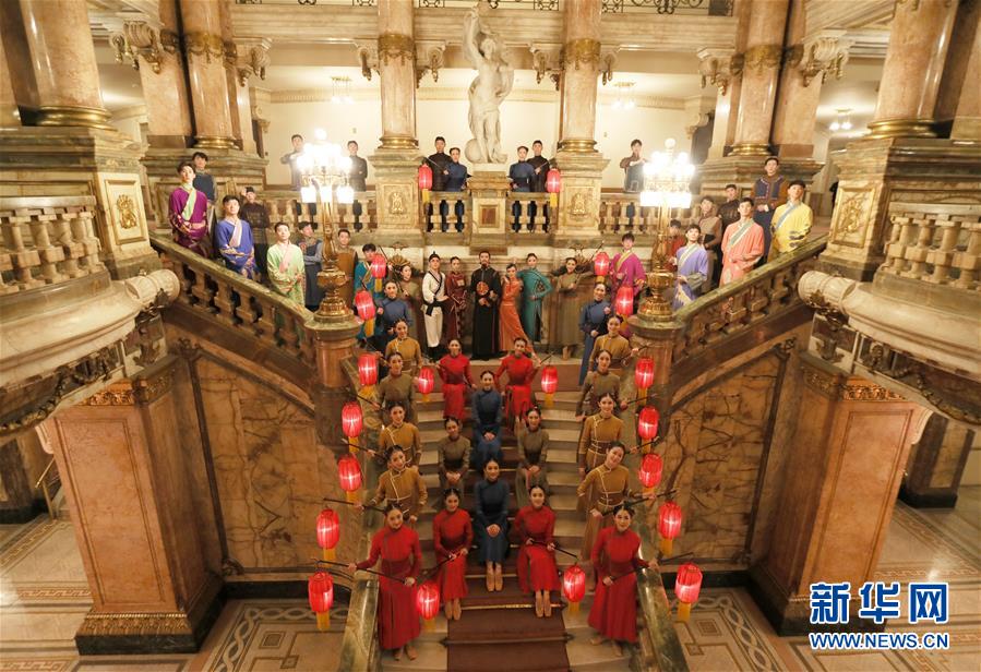 （新華全媒頭條&middot;圖文互動）（8）特稿：全面提升中希合作交流水平 推動金磚峰會取得豐碩成果&mdash;&mdash;寫在習(xí)近平主席對希臘進行國事訪問并赴巴西出席金磚國家領(lǐng)導(dǎo)人第十一次會晤之際