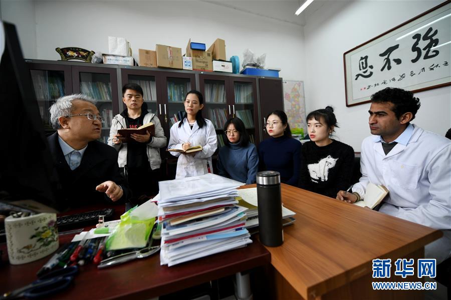 （在習(xí)近平新時(shí)代中國特色社會(huì)主義思想指引下&mdash;&mdash;新時(shí)代新作為新篇章&middot;總書記關(guān)切開放事&middot;圖文互動(dòng)）（1）來中國&ldquo;學(xué)種地&rdquo;的&ldquo;洋學(xué)生&rdquo;