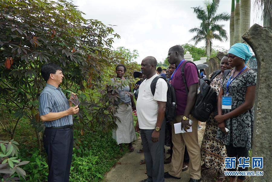 （在習(xí)近平新時(shí)代中國特色社會(huì)主義思想指引下&mdash;&mdash;新時(shí)代新作為新篇章&middot;總書記關(guān)切開放事&middot;圖文互動(dòng)）（6）來中國&ldquo;學(xué)種地&rdquo;的&ldquo;洋學(xué)生&rdquo;