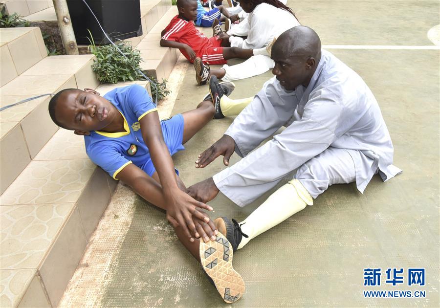 （國際&middot;圖文互動(dòng)）（8）通訊：&ldquo;我也曾混跡街頭，終于靠習(xí)武自立&rdquo;&mdash;&mdash;喀麥隆人姆巴的武術(shù)情緣