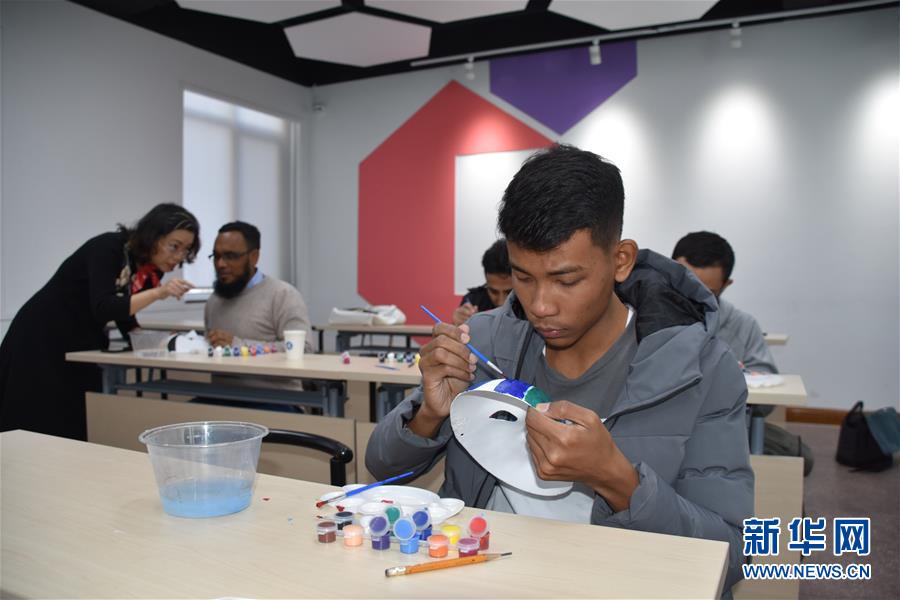 (圖文互動)(3)“異鄉(xiāng)非異客”——緬甸青年中國留學(xué)記