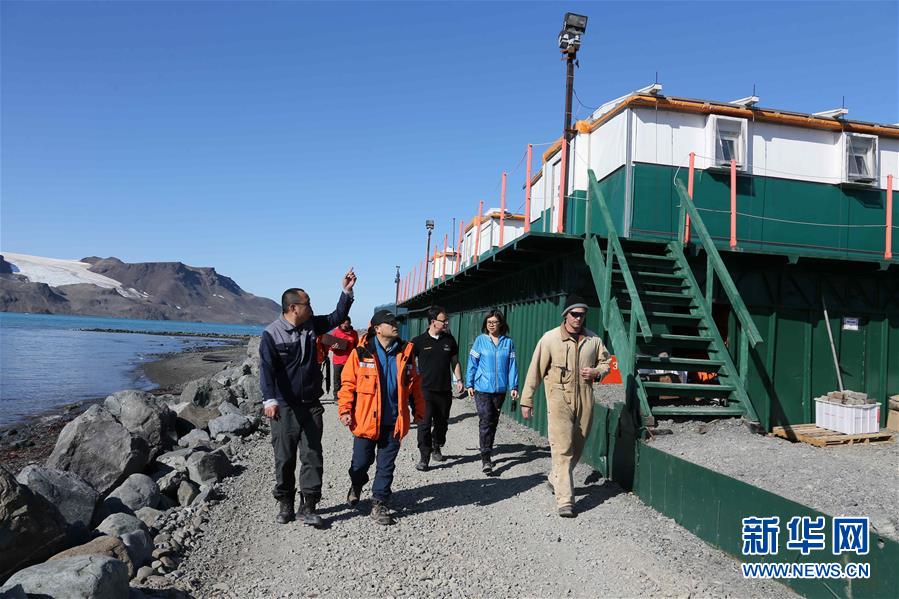 （&ldquo;雪龍&rdquo;探南極&middot;圖文互動(dòng)）（3）中國南極考察隊(duì)拜訪巴西費(fèi)拉茲站