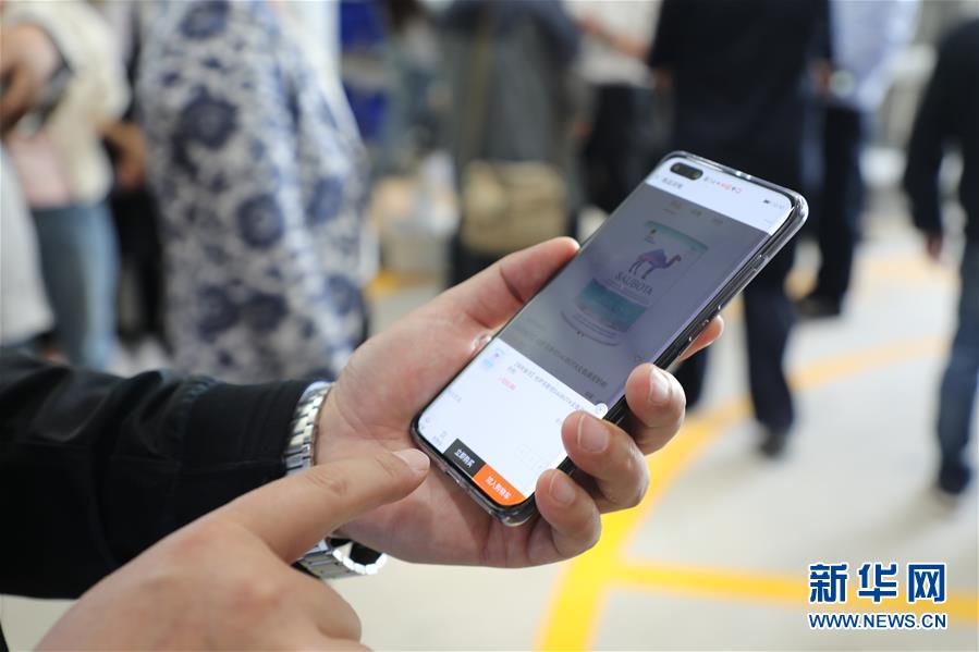 (國際·圖文互動(dòng))(9)從“先遣隊(duì)”到“正規(guī)軍”——哈薩克斯坦駱駝奶粉入華記