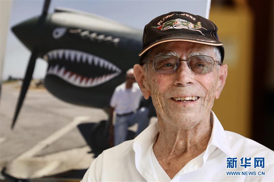 (國際·圖文互動)(2)“飛虎隊”百歲老兵駕機重上藍天