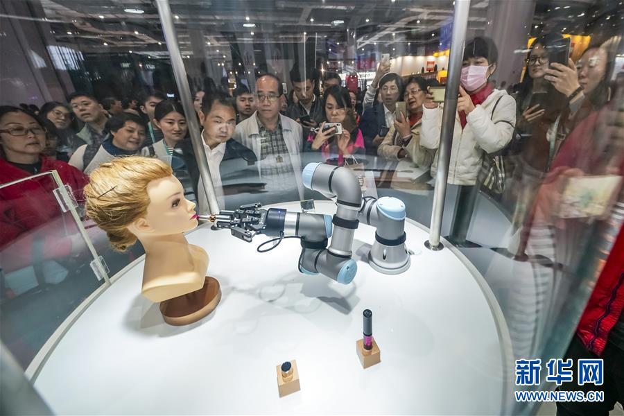 （新華全媒頭條&middot;圖文互動(dòng)）（6）萬(wàn)里寫(xiě)入胸懷間&mdash;&mdash;記習(xí)近平主席三屆進(jìn)博會(huì)主旨演講