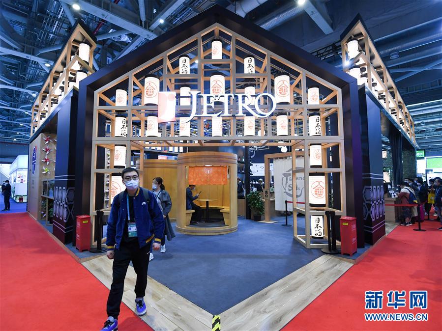 （新華全媒頭條&middot;圖文互動(dòng)）（6）為區(qū)域和全球經(jīng)濟(jì)增長(zhǎng)注入強(qiáng)勁動(dòng)力&mdash;&mdash;解讀區(qū)域全面經(jīng)濟(jì)伙伴關(guān)系協(xié)定簽署