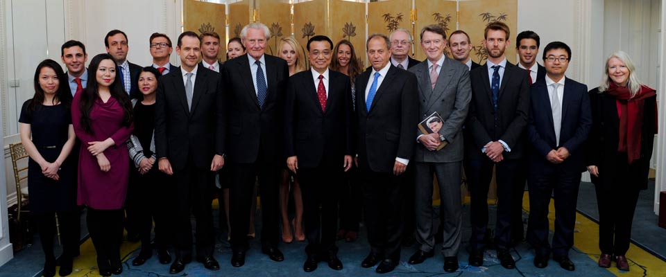 李克強會見48家集團(tuán)俱樂部主席佩里和&ldquo;青年破冰者&rdquo;代表