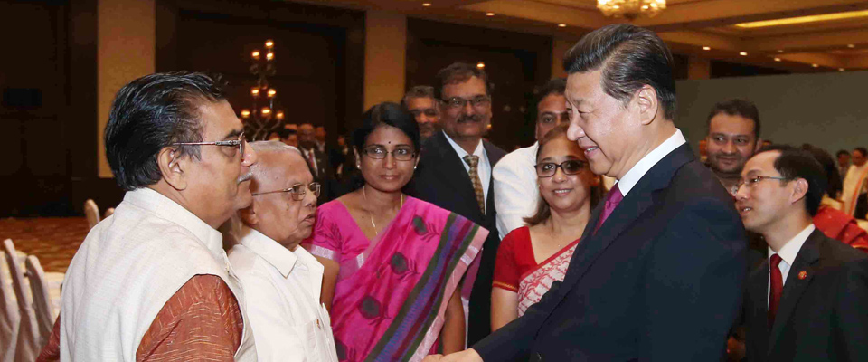 習(xí)近平會見印度友好人士、友好團(tuán)體代表并頒發(fā)和平共處五項原則友誼獎