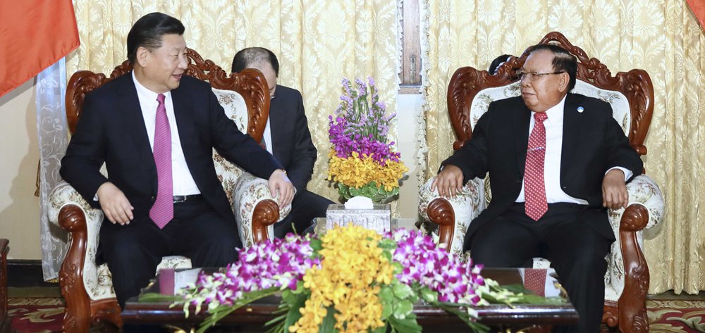 習(xí)近平同老撾人民革命黨中央委員會(huì)總書記、國家主席本揚(yáng)舉行會(huì)談