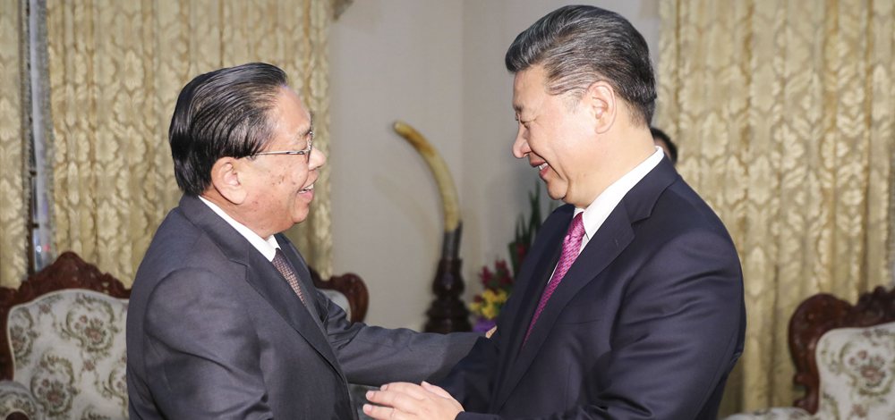 習(xí)近平會(huì)見老撾人民革命黨中央委員會(huì)前總書記、前國家主席朱馬里