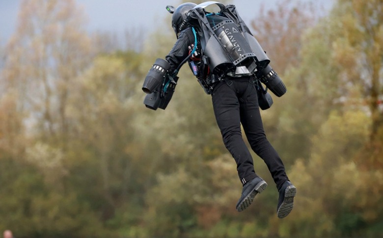 吉尼斯世界紀(jì)錄日：&ldquo;鋼鐵俠&rdquo;飛行衣最快時(shí)速