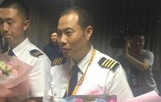 空中驚魂 奇跡備降！&ldquo;英雄機(jī)組&rdquo;太牛了