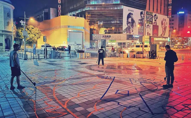 光繪愛(ài)好者創(chuàng)造&ldquo;最大光繪圖案&rdquo;吉尼斯世界紀(jì)錄稱號(hào)