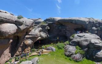 中國(guó)考古重大發(fā)現(xiàn)&ldquo;通天洞&rdquo;成新疆熱門(mén)旅游目的地