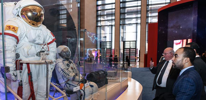 &ldquo;偉大的變革&mdash;&mdash;慶祝改革開(kāi)放40周年大型展覽&rdquo;迎來(lái)外賓專(zhuān)場(chǎng)