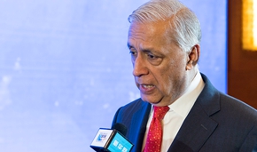 專(zhuān)訪(fǎng)阿齊茲：&ldquo;一帶一路&rdquo;為巴基斯坦帶來(lái)最好機(jī)遇