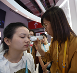 進(jìn)博會上體驗(yàn)&ldquo;又美又智能&rdquo;