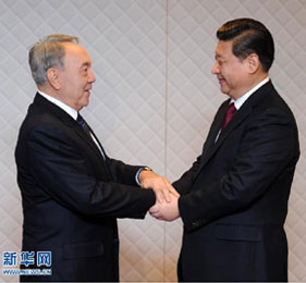 習近平會見哈薩克斯坦總統(tǒng)